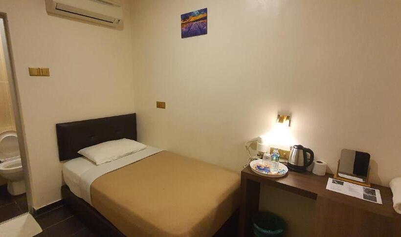 Quarto Superior Individual, DS Hotel