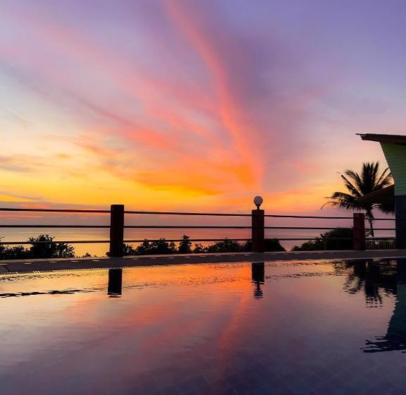 家族用バンガロー, Golden Hill Resort