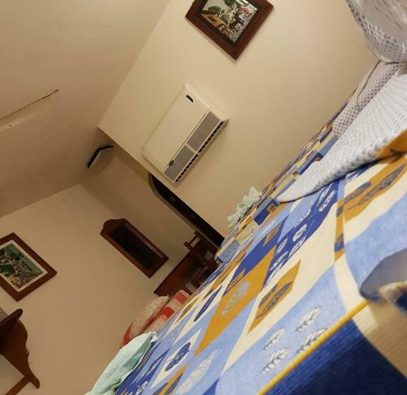 חדר משפחתי, Kootznoowoo