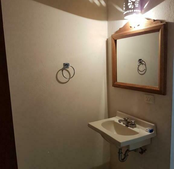 חדר משפחתי, Kootznoowoo