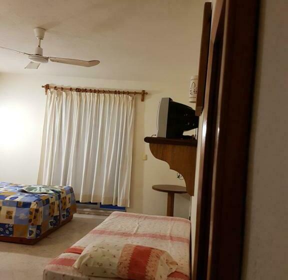 חדר משפחתי, Kootznoowoo