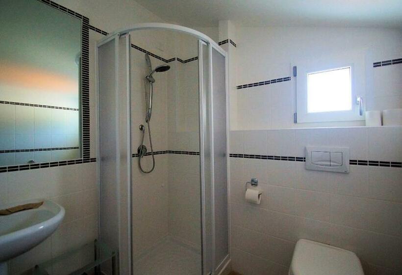 Номер Стандарт, La Tartaruga Bianca