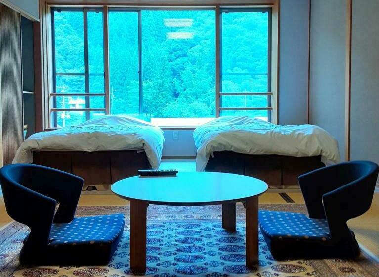 غرفة قياسية, Oushuku Onsen Choeikan