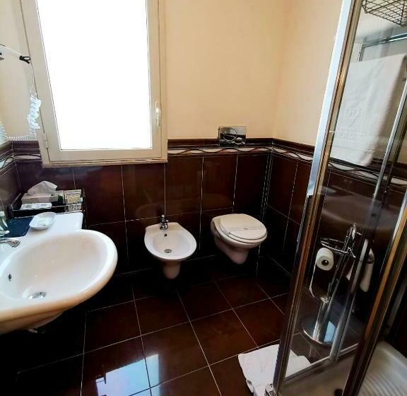 スタンダードルーム, Ristorante Paradise