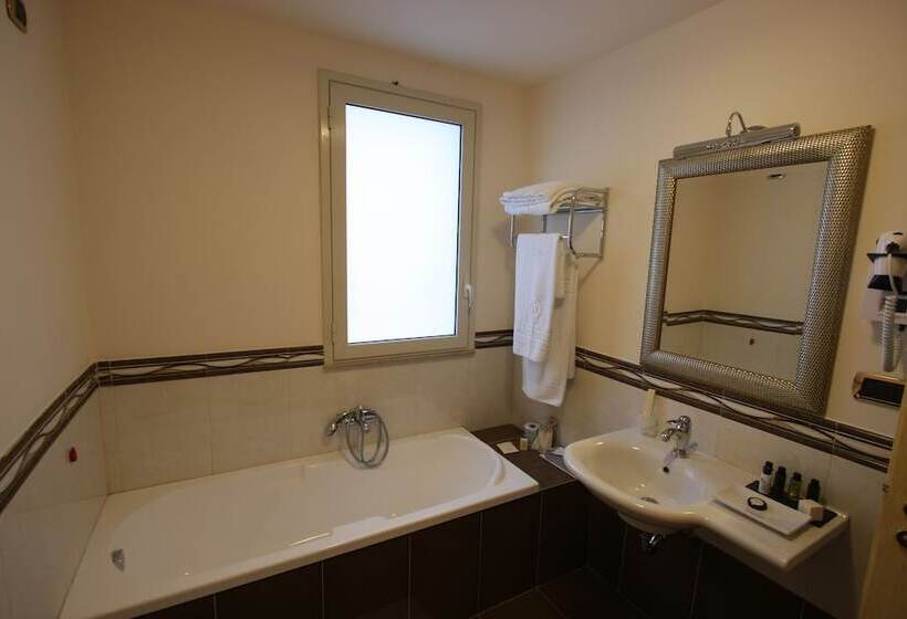 スタンダードルーム, Ristorante Paradise