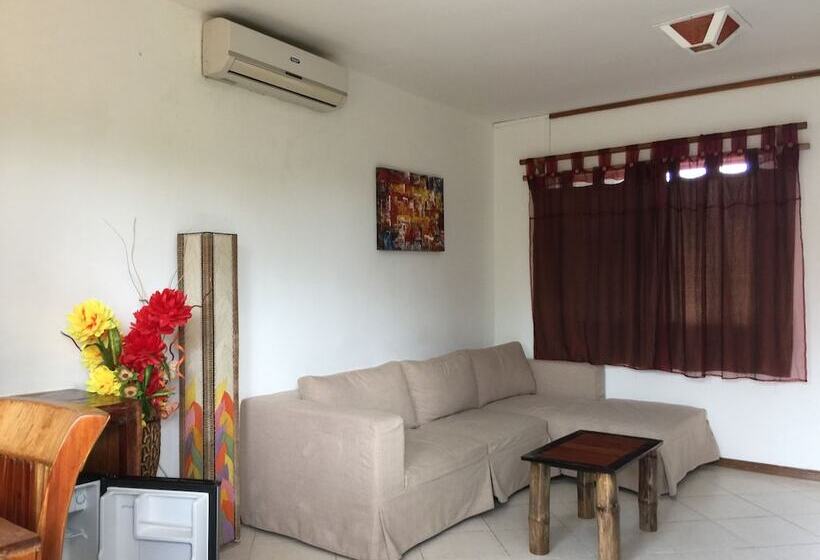 スイート, Vanilla Sky Dive Resort