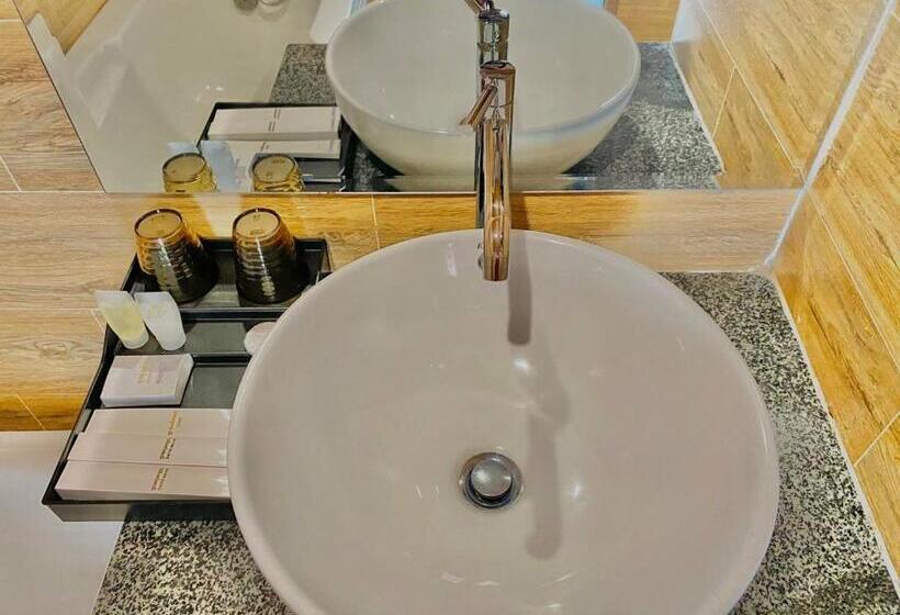 Номер Deluxe с Балконом, Phuminh Hotel Riverside