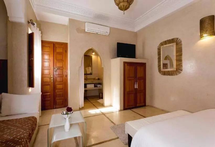 سوییت, Riad Mazaya