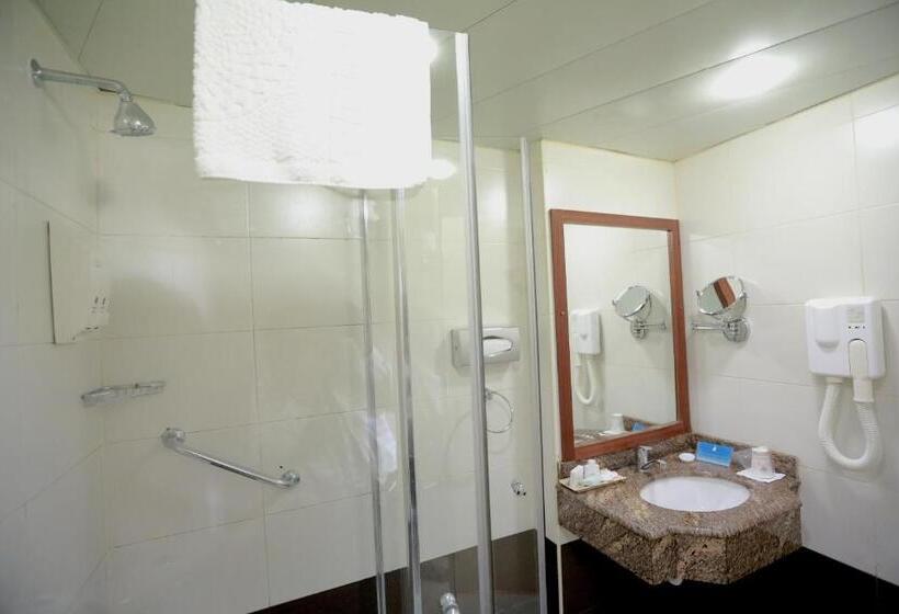 اتاق لوکس, Royal Court