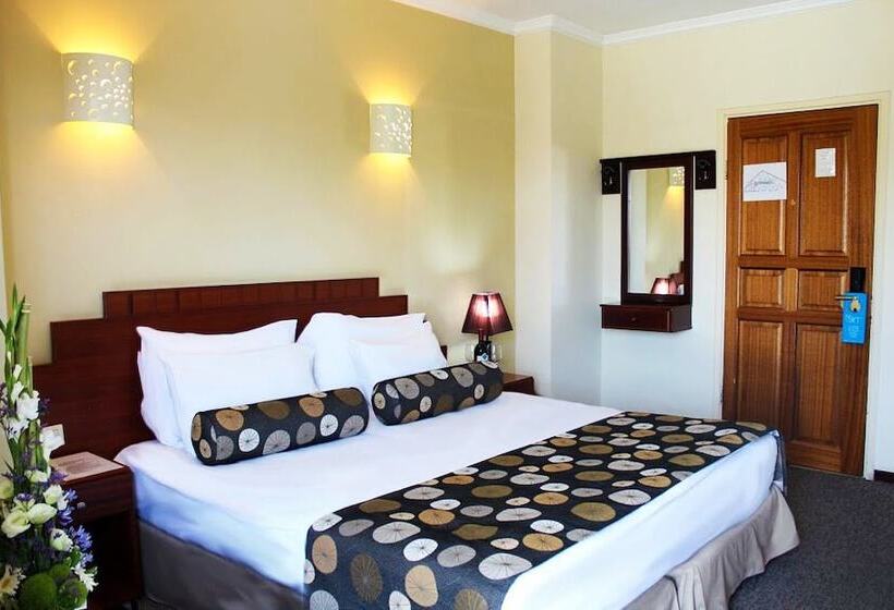 اتاق لوکس, Royal Court