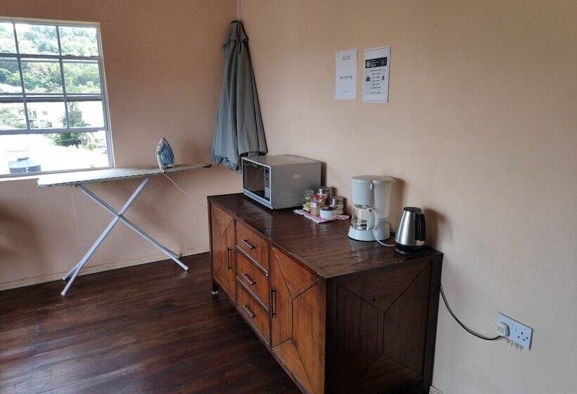 컴포트 싱글 룸, Aanola Villas