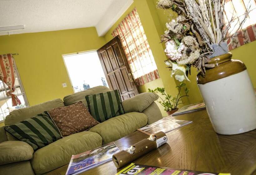 2 베드룸 컴포트 아파트, Aanola Villas