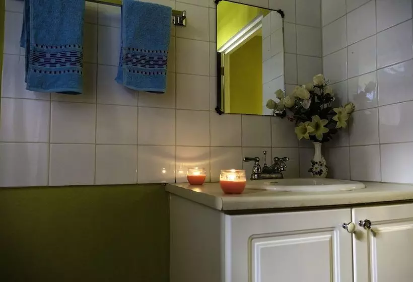 آپارتمان کامفورت 2 خوابه, Aanola Villas