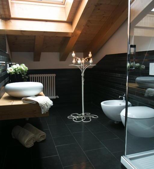 اتاق استاندارد چهار تخته, Ca' Gemma