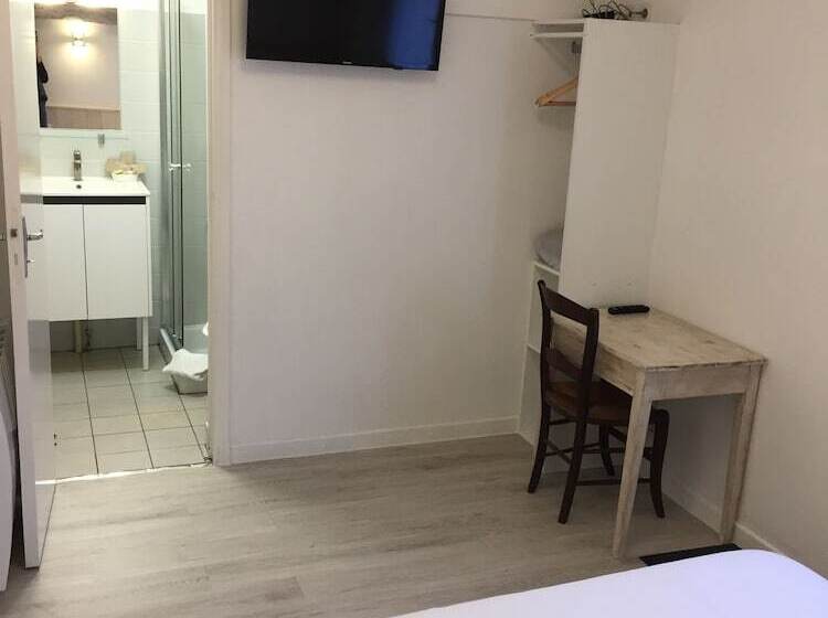 غرفة سوبيريور, De La Bonnheure