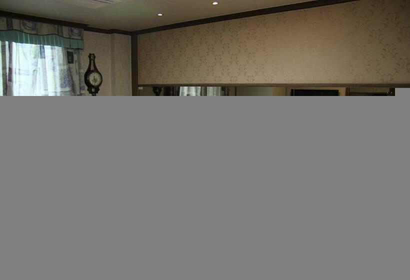 スイート, Gunsan Western