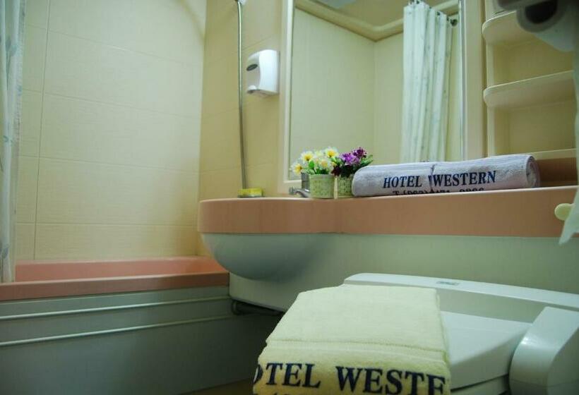 デラックスルーム, Gunsan Western