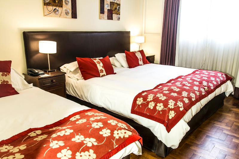 デラックスルーム, Gunsan Western