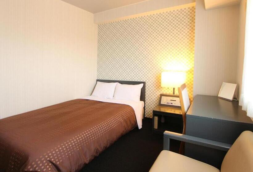 ダブルベッドのベーシックルーム, Livemax Chitose