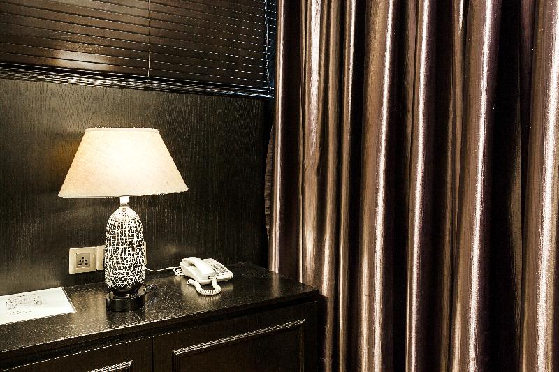 キングサイズベッドのデラックスルーム, Manhattan Business Hotel Damansara Perdana