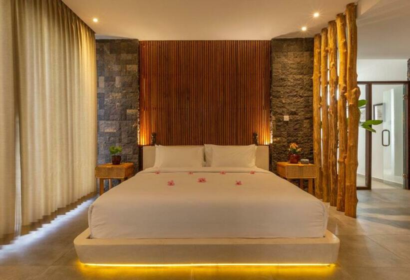 スイート（家族用）, Nero North