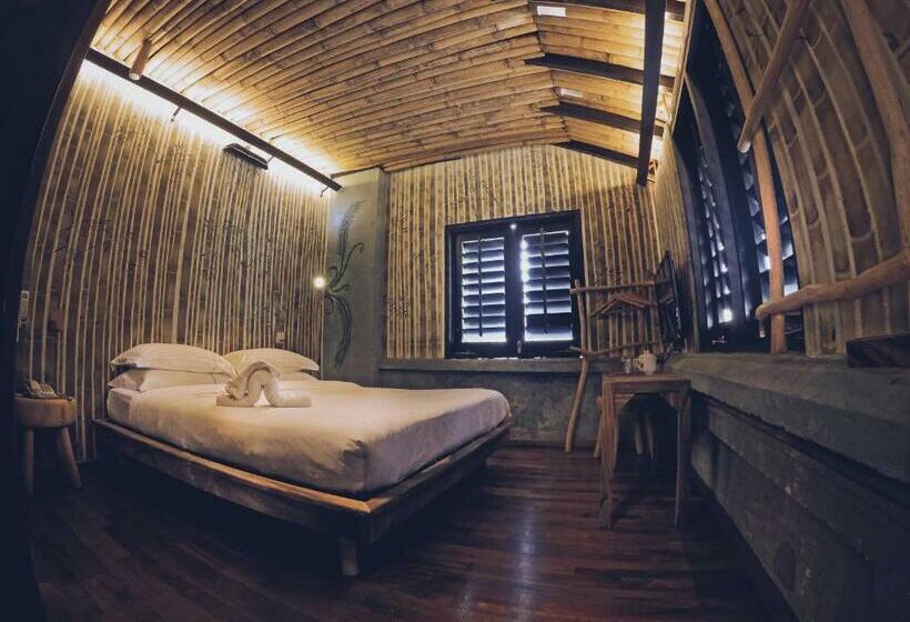 اتاق پنت هاوس, The Happy 8 Retreat @ Old Town