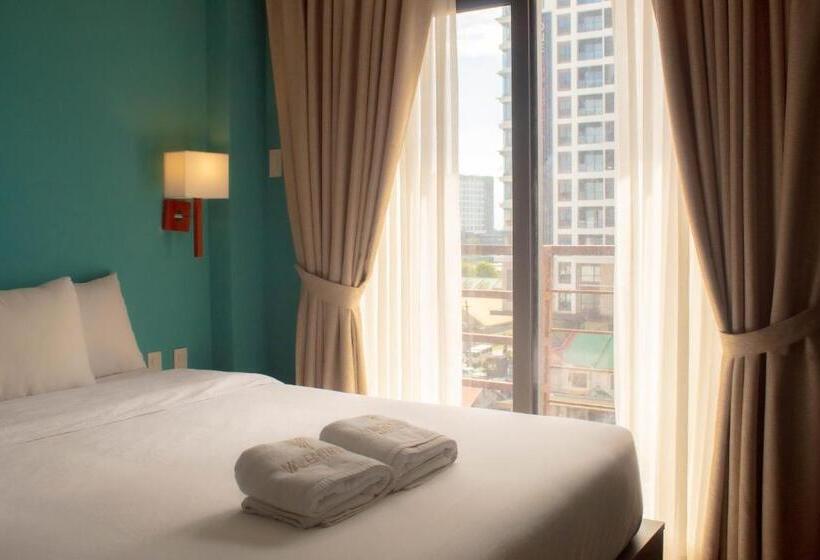 غرفة ديلوكس, Valentinos