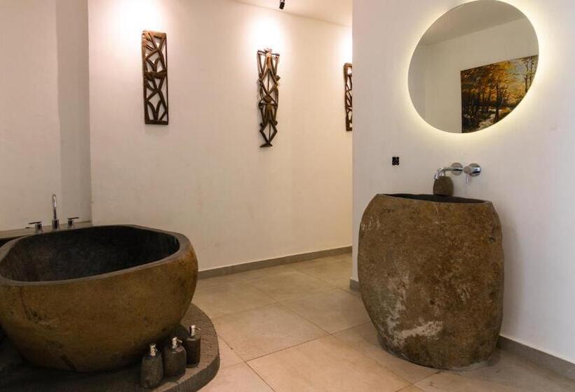 ３ベッドルームスイート, Nero North