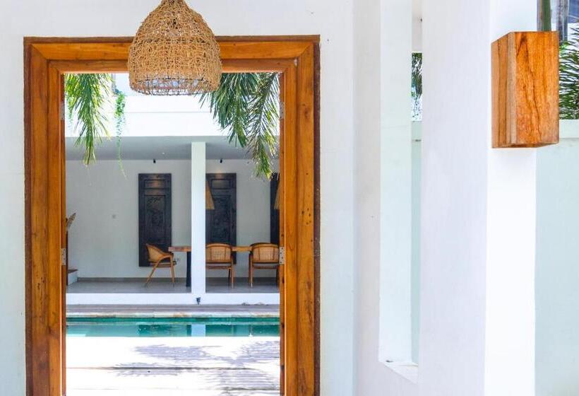 Suite 3 Dormitoare, Nero North