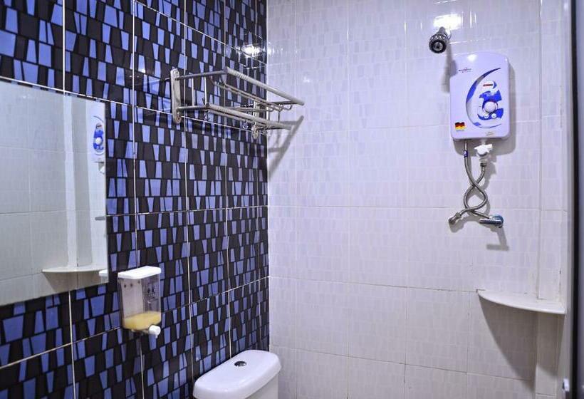 חדר דלוקס, Zamburger Bentong