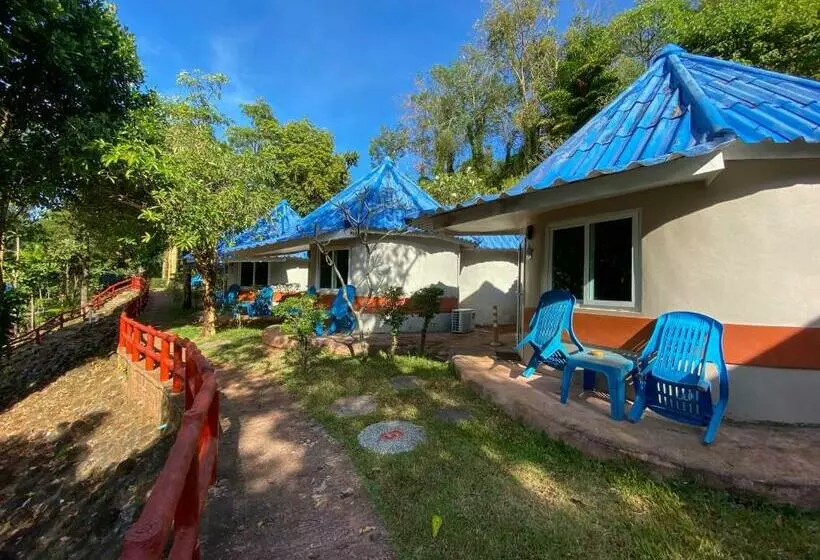 ガーデンビューのスタンダードバンガロー, Koh Mak Buri Hut Natural Resort
