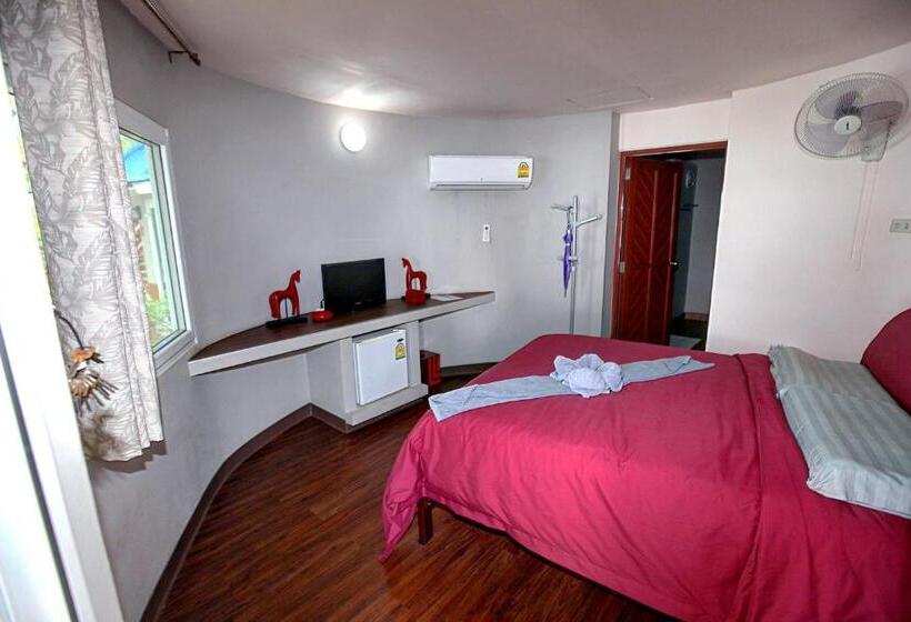 스탠다드 방갈로 정원 전망, Koh Mak Buri Hut Natural Resort