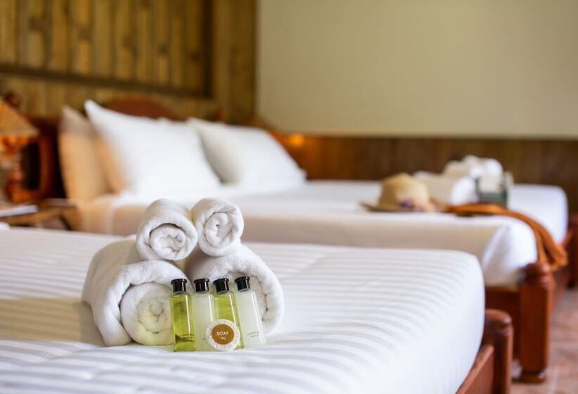 اتاق خانوادگی با چشمانداز دریا, Koh Tao Relax Freedom Beach Resort