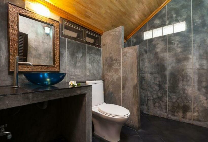 Superior Bungalow, Palm Leaf Resort Koh Tao