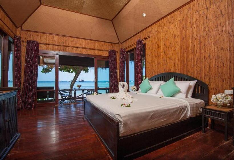 Deluxe Bungalow, Palm Leaf Resort Koh Tao