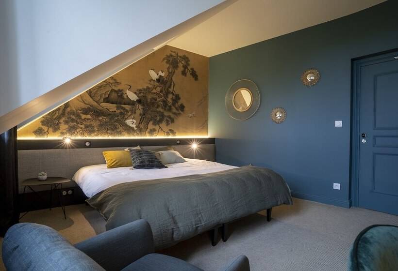 اتاق سوپریور, Le Château Des Forges