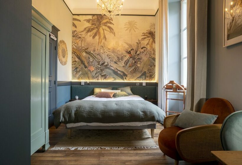 اتاق استاندارد, Le Château Des Forges