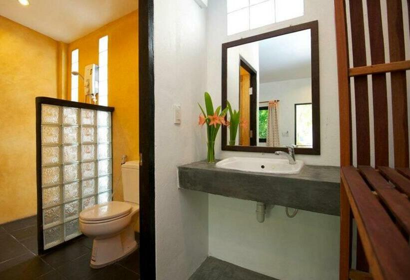 Номер Стандарт, Fisherman Koh Tao