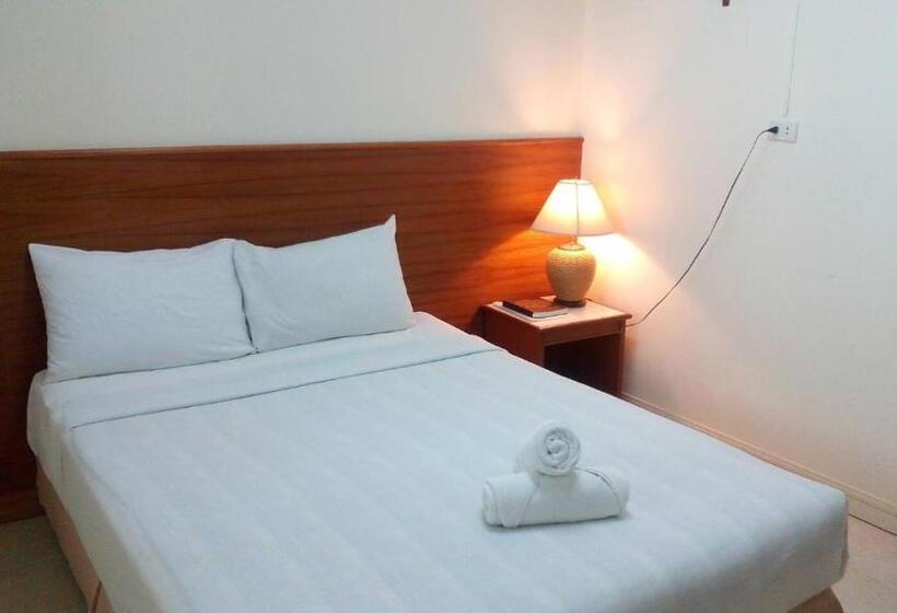 בקתה סטנדרטית, Neptune's Villa