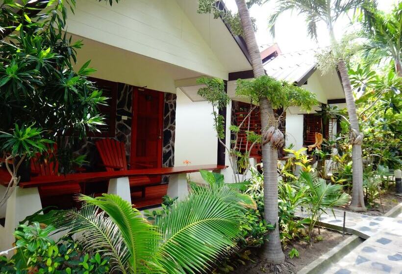 בקתה סטנדרטית, Neptune's Villa