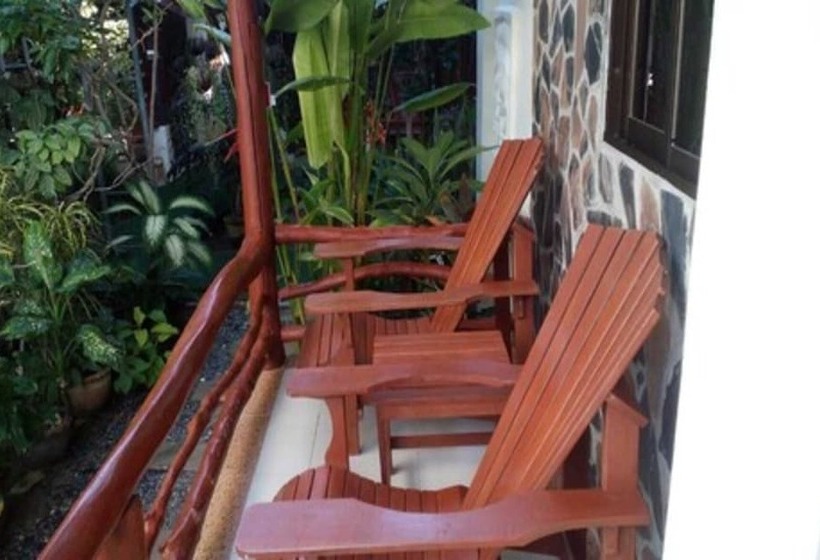 בקתה סטנדרטית, Neptune's Villa