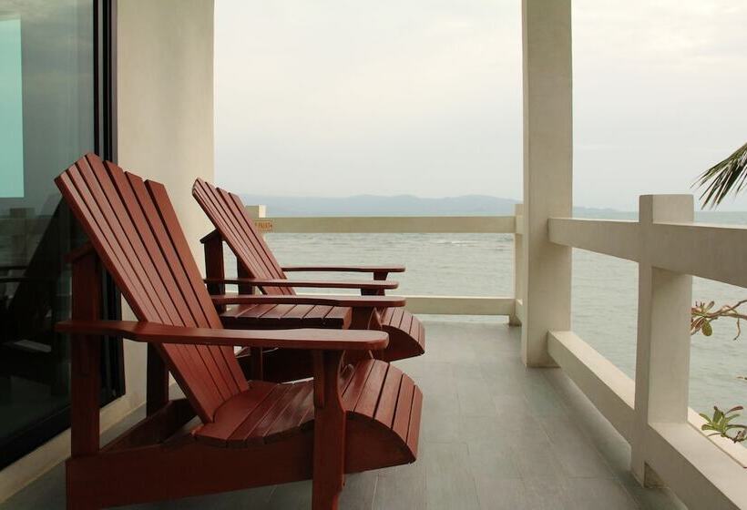 חדר דלוקס נוף לים, Neptune's Villa