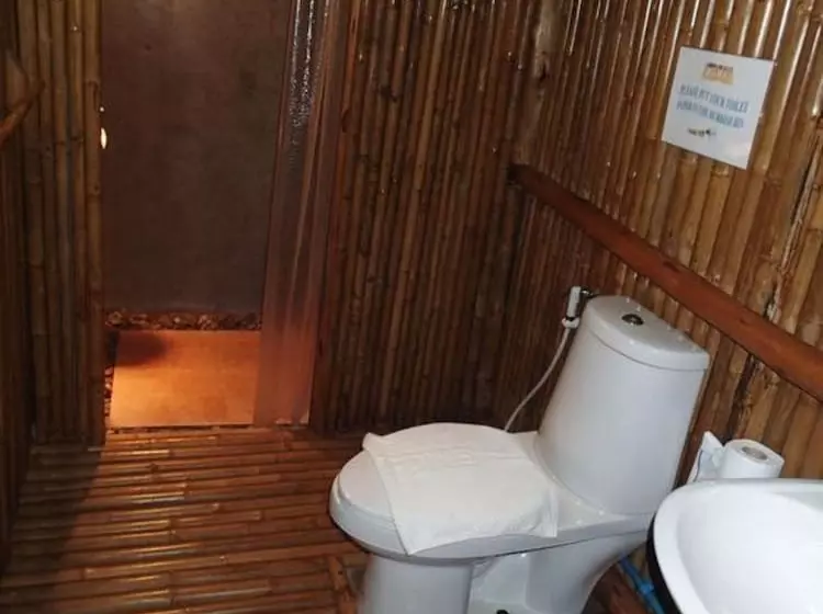 スタンダードバンガロー, Bamboo Hideaway Resort