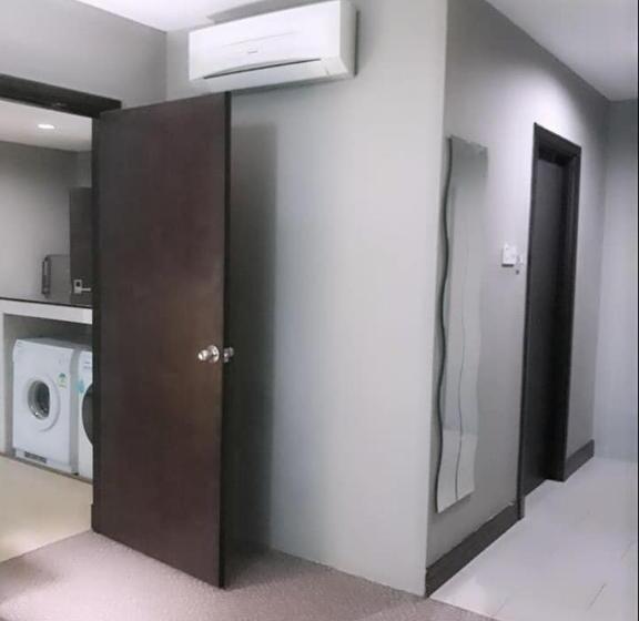 سوییت, Ginasuite Kompleks27