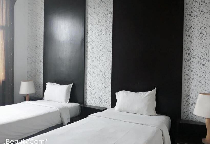 استودیوی استاندارد, Ginasuite Kompleks27