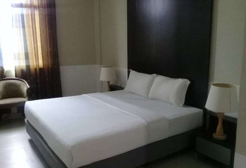 اتاق استاندارد, Ginasuite Kompleks27