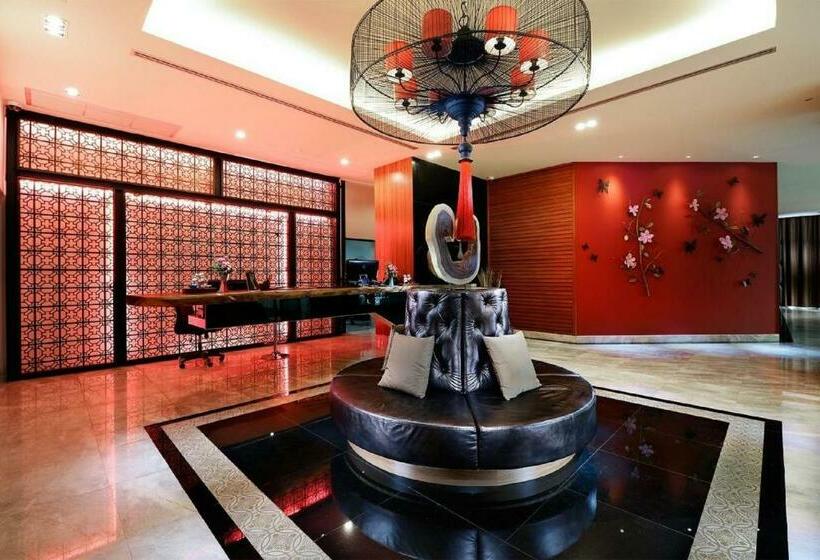 디럭스 룸 킹사이즈 침대, Buri Sriphu