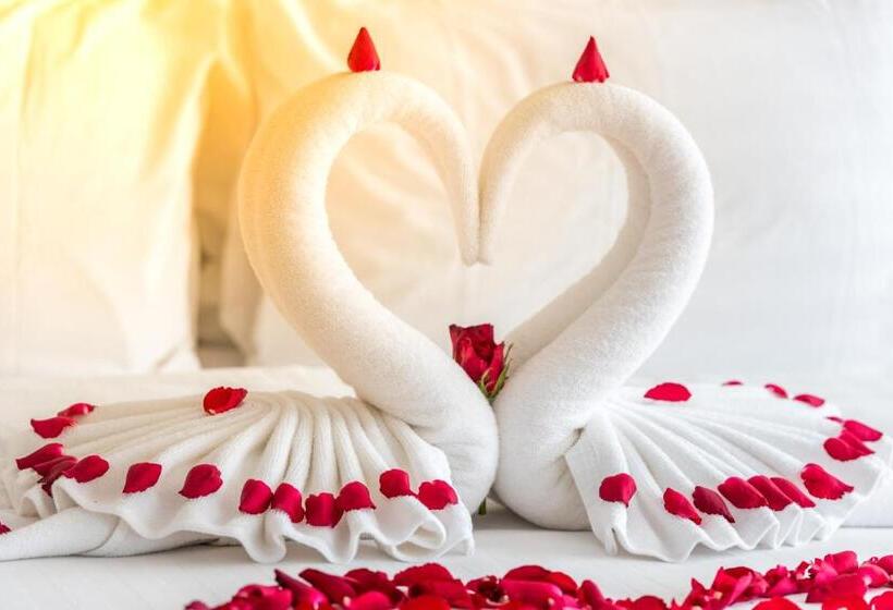 이그제큐티브 스위트, Buri Sriphu