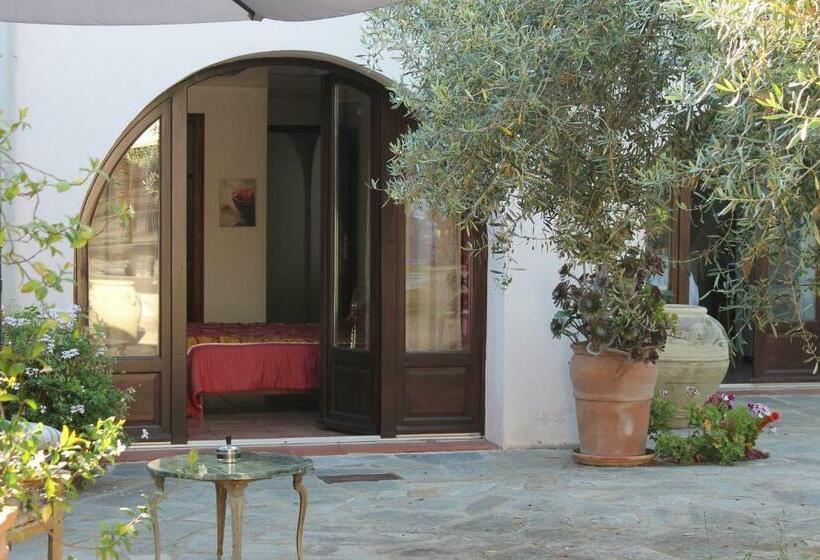 غرفة قياسية مزوَّدة بتراس, Chambres D Hôtes Le Clos Des Oliviers