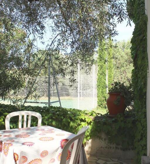 غرفة قياسية مزوَّدة بتراس, Chambres D Hôtes Le Clos Des Oliviers